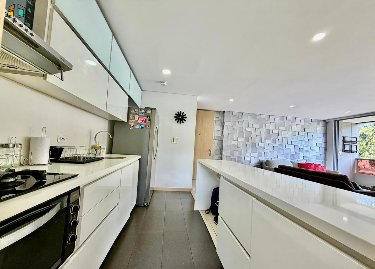 Apartamento en arriendo en Los Naranjos, Envigado · foto 10 de 24