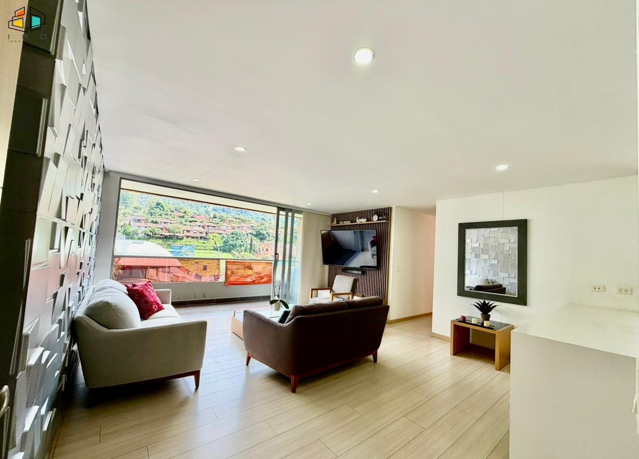 Apartamento en arriendo en Los Naranjos, Envigado · foto 2 de 24