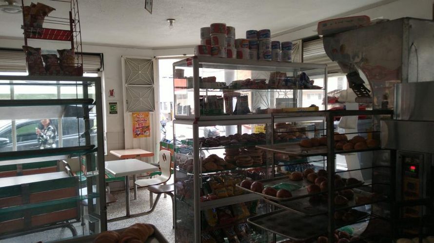 Casa de 4 alcobas en venta en Las Ferias, Bogotá, 252 m² · foto 5 de 14