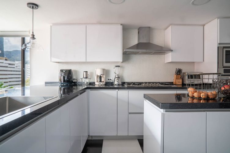 Apartamento de 3 alcobas en venta en Chicó Reservado, Bogotá, 185 m² · foto 7 de 24