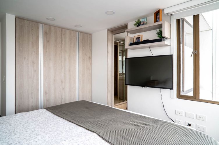 Apartamento de 3 alcobas en venta en Chicó Reservado, Bogotá, 185 m² · foto 23 de 24