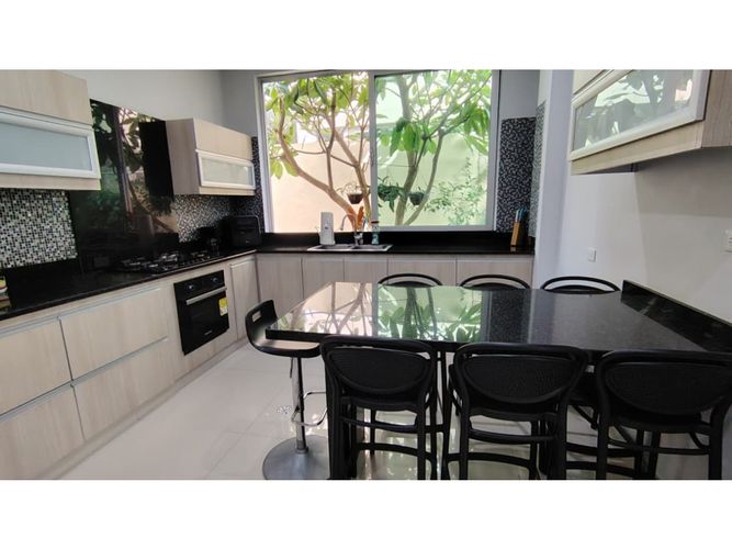 Casa de 4 alcobas en venta en Villa Campestre, Barranquilla, 613 m² · foto 8 de 24