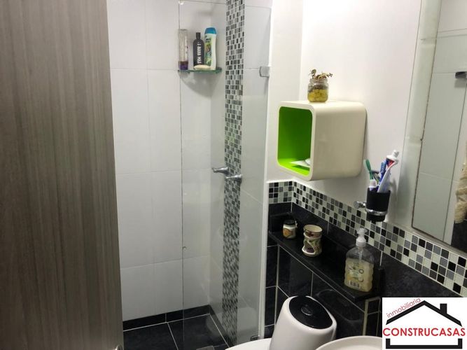 Apartamento de 3 alcobas en venta en Niquia, Bello, 80 m² · foto 8 de 24