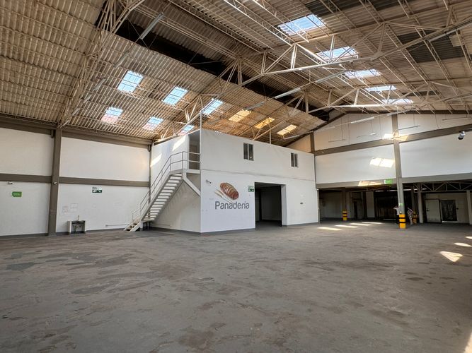 Bodega en arriendo en Acopi, Yumbo, 1600 m² · foto 5 de 15