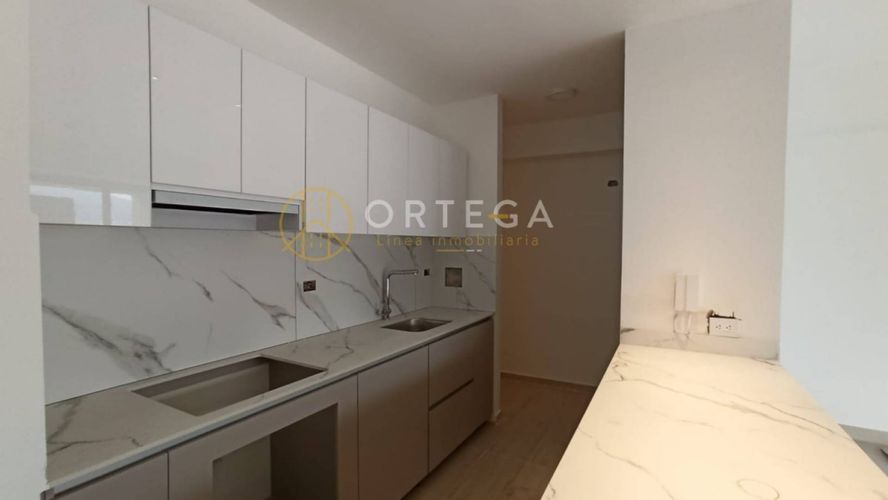 Apartamento de 3 alcobas en venta en Cañaveral, Floridablanca, 98 m² · foto 3 de 19