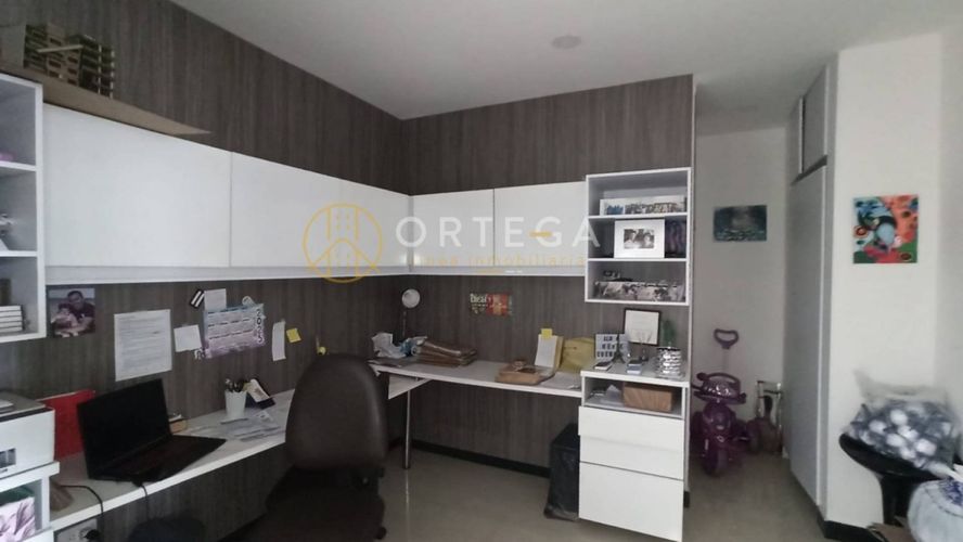 Casa de 4 alcobas en venta en Lagos Del Cacique, Bucaramanga, 240 m² · foto 9 de 24