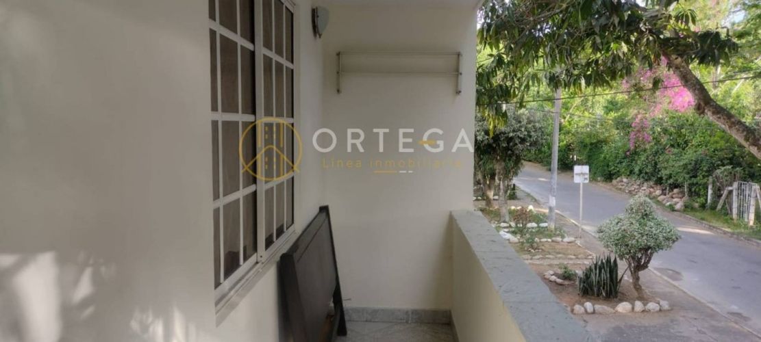 Casa de 8 alcobas en venta en San Luis, Bucaramanga, 240 m² · foto 9 de 20