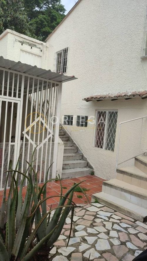 Casa de 8 alcobas en venta en San Luis, Bucaramanga, 240 m² · foto 16 de 20