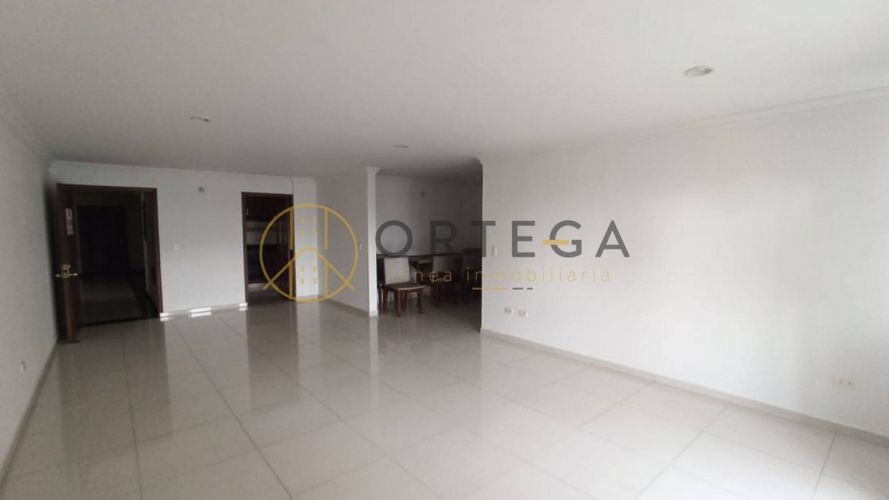 Apartamento de 3 alcobas en venta en Sotomayor, Bucaramanga, 132 m² · foto 3 de 24