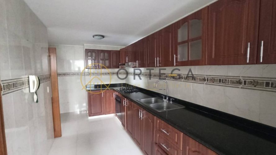 Apartamento de 3 alcobas en venta en Sotomayor, Bucaramanga, 132 m² · foto 10 de 24