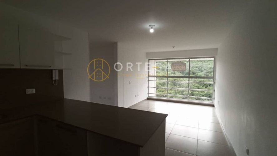 Apartamento de 3 alcobas en venta en Cañaveral, Floridablanca, 134 m² · foto 2 de 24
