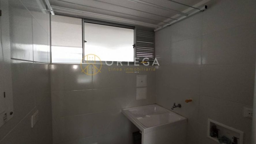 Apartamento de 3 alcobas en venta en Cañaveral, Floridablanca, 134 m² · foto 4 de 24