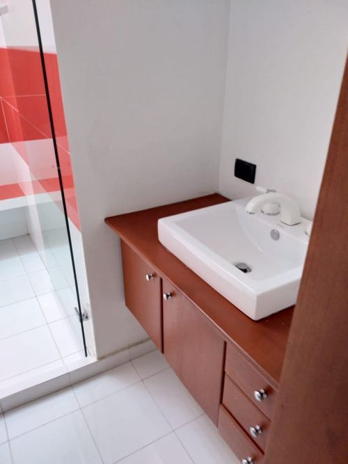 Casa de 5 alcobas en venta en Ciudad Jardin, Cali, 480 m² · foto 11 de 12