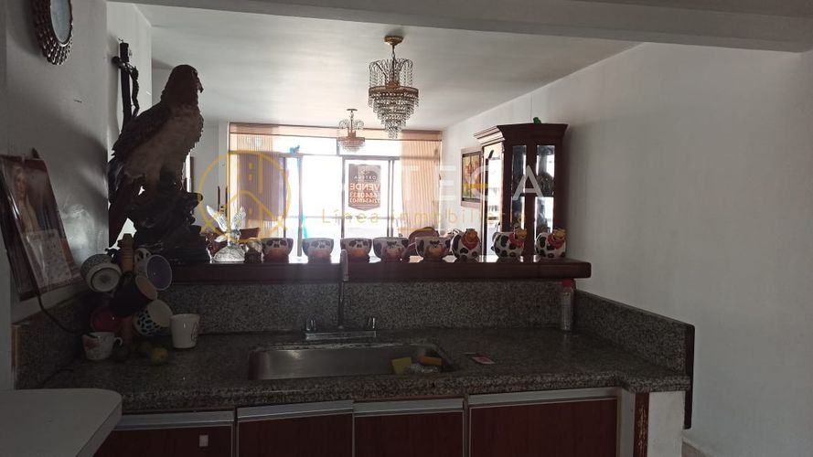 Apartamento de 3 alcobas en venta en Sotomayor, Bucaramanga, 215 m² · foto 4 de 24