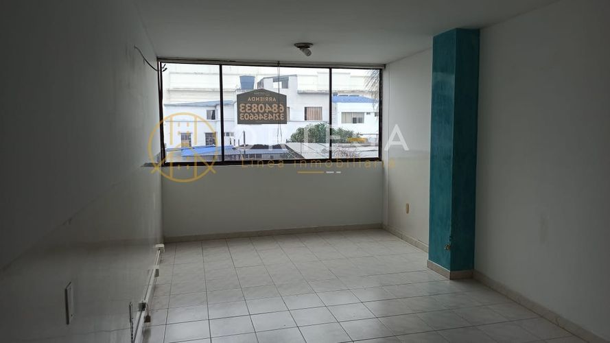 Oficina en arriendo en Centro, Bucaramanga, 32 m² · foto 2 de 8