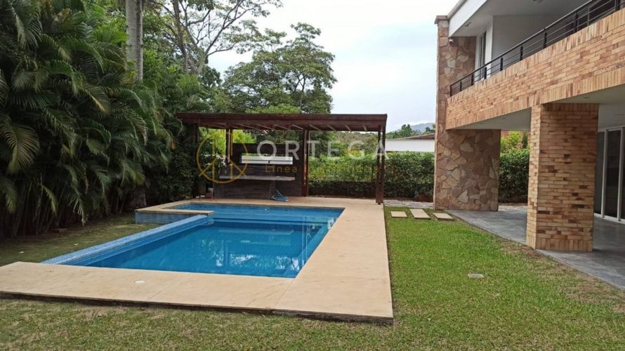 Casa de 5 alcobas en venta en Terrazas De Menzuli, Floridablanca, 460 m² · foto 6 de 24