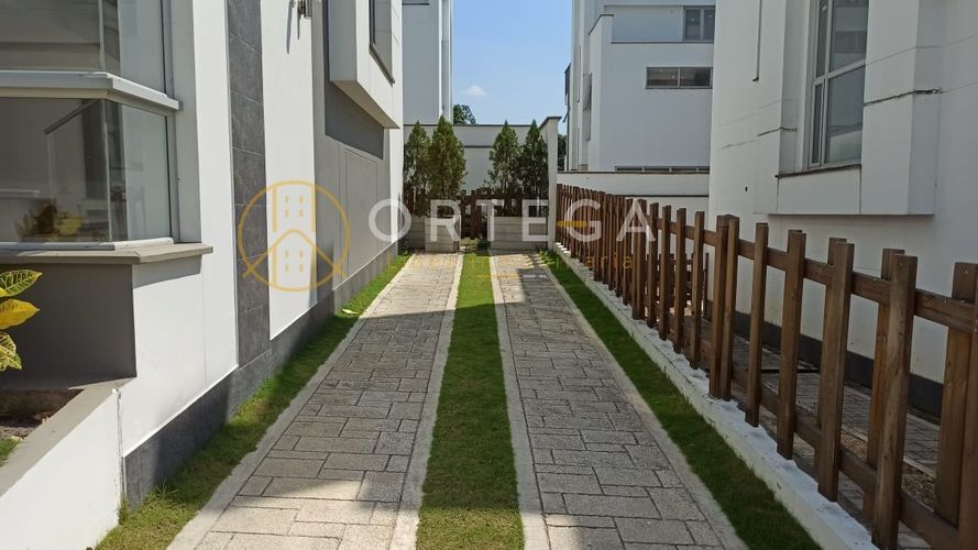 Casa de 4 alcobas en venta en Terrazas De Menzuli, Floridablanca, 340 m² · foto 9 de 22