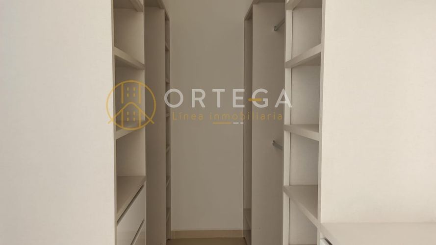 Casa de 4 alcobas en venta en Terrazas De Menzuli, Floridablanca, 340 m² · foto 13 de 22