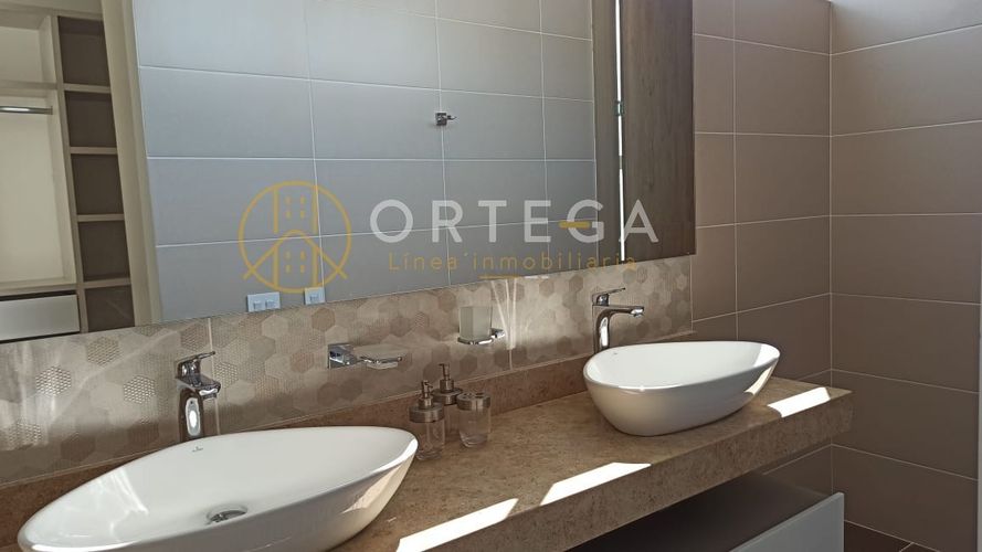 Casa de 4 alcobas en venta en Terrazas De Menzuli, Floridablanca, 340 m² · foto 19 de 22