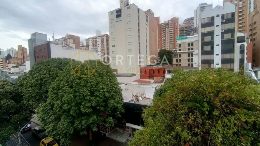 Apartamento de 3 alcobas en venta en Cabecera Del Llano, Bucaramanga, 200 m² · foto 13 de 21