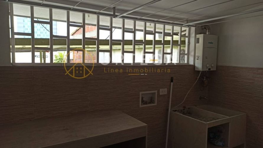Casa de 5 alcobas en venta en Cañaveral, Floridablanca, 300 m² · foto 20 de 22
