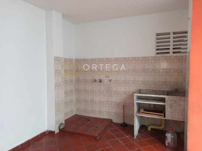 Casa de 4 alcobas en venta en Andalucia, Floridablanca, 140 m² · foto 9 de 21