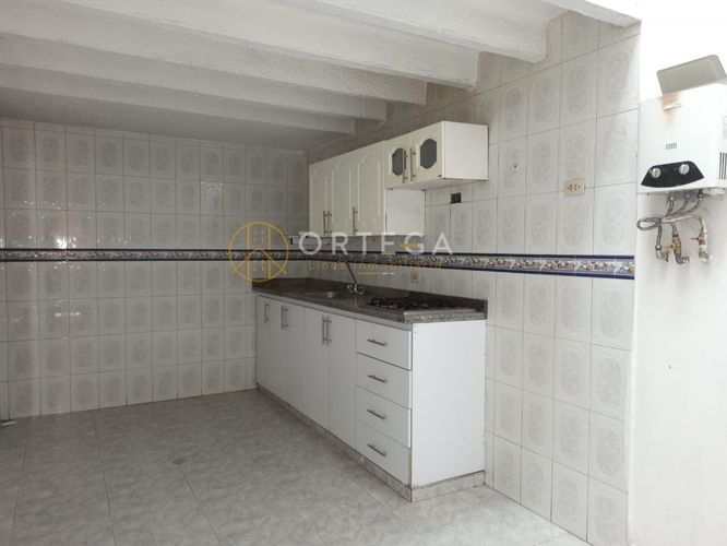 Casa de 4 alcobas en venta en Andalucia, Floridablanca, 140 m² · foto 11 de 21