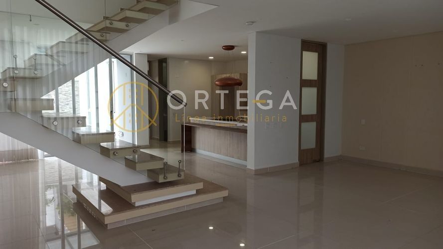 Casa de 4 alcobas en venta en Casco Antiguo - Floridablanca, Floridablanca, 367 m² · foto 4 de 24