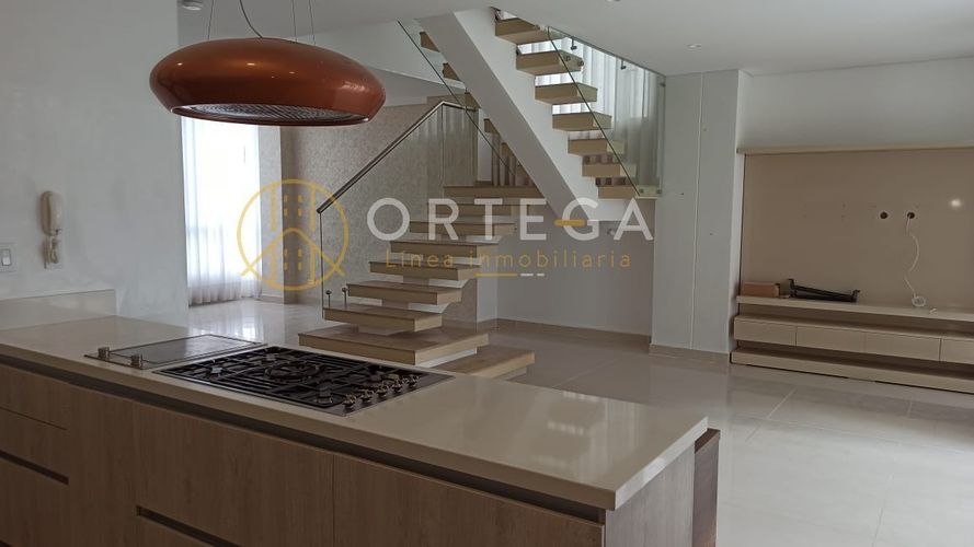 Casa de 4 alcobas en venta en Casco Antiguo - Floridablanca, Floridablanca, 367 m² · foto 7 de 24