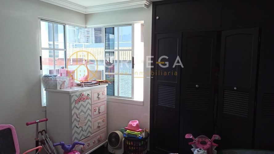 Apartamento de 4 alcobas en venta en Cañaveral, Floridablanca, 214 m² · foto 7 de 24