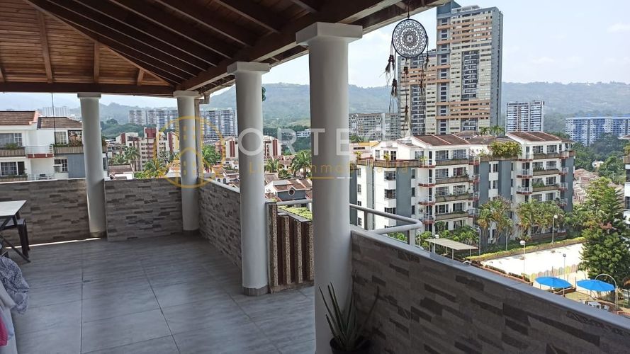 Apartamento de 4 alcobas en venta en Cañaveral, Floridablanca, 214 m² · foto 11 de 24