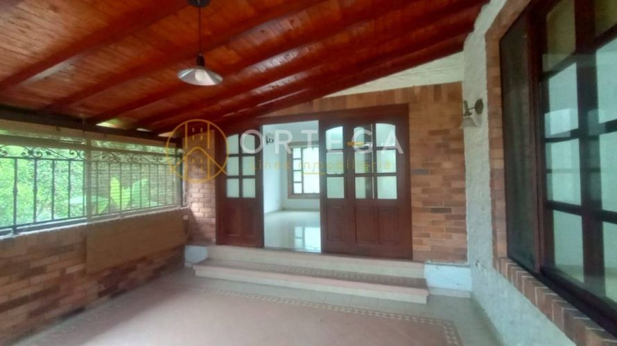 Casa de 4 alcobas en venta en Ruitoque, Piedecuesta, 330 m² · foto 3 de 24