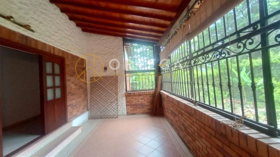 Casa de 4 alcobas en venta en Ruitoque, Piedecuesta, 330 m² · foto 4 de 24