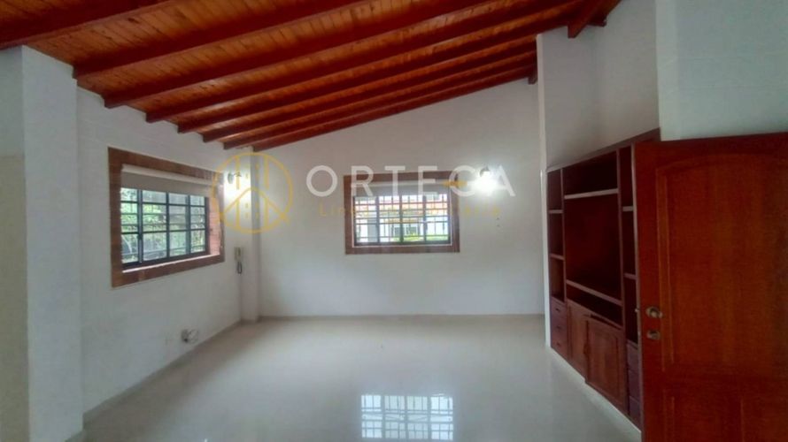 Casa de 4 alcobas en venta en Ruitoque, Piedecuesta, 330 m² · foto 6 de 24