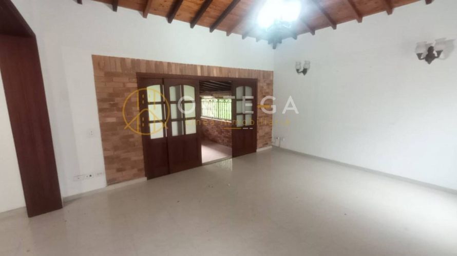 Casa de 4 alcobas en venta en Ruitoque, Piedecuesta, 330 m² · foto 10 de 24