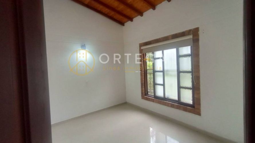 Casa de 4 alcobas en venta en Ruitoque, Piedecuesta, 330 m² · foto 19 de 24