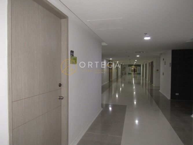 Consultorio en venta en Terrazas De Menzuli, Piedecuesta, 40 m² · foto 3 de 9