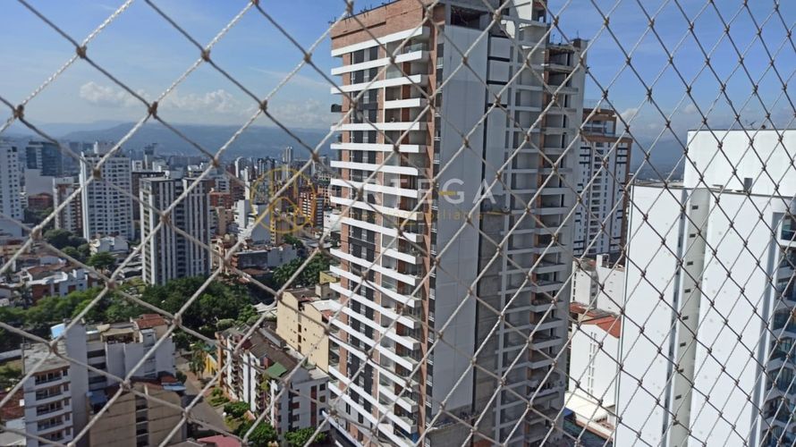 Apartamento de 3 alcobas en venta en La Aurora, Bucaramanga, 130 m² · foto 5 de 24