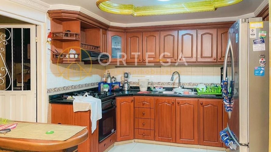 Casa de 5 alcobas en venta en Casco Antiguo - Floridablanca, Floridablanca, 280 m² · foto 11 de 22