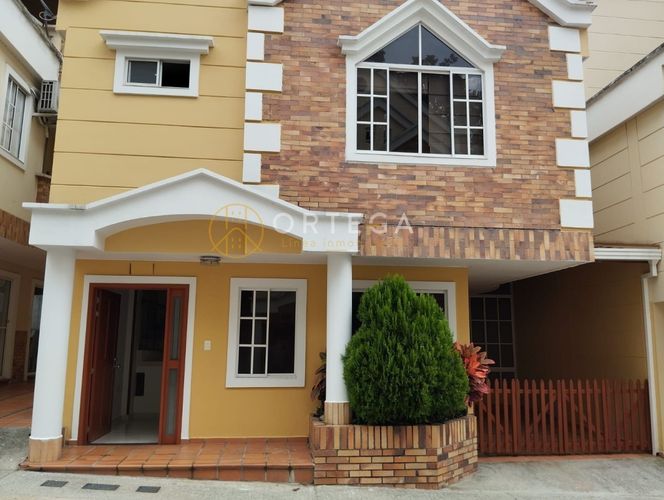 Casa de 3 alcobas en venta en Cañaveral, Floridablanca, 247 m² · foto 2 de 24
