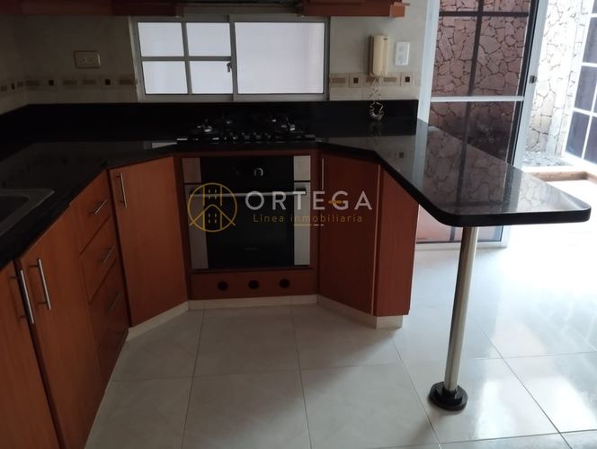 Casa de 3 alcobas en venta en Cañaveral, Floridablanca, 247 m² · foto 4 de 24