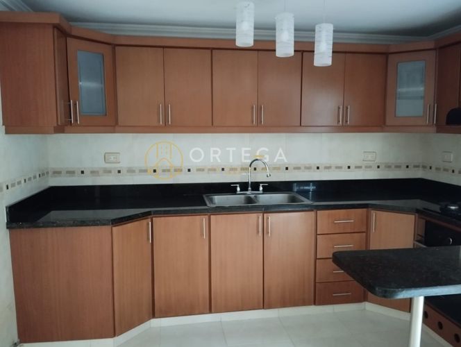 Casa de 3 alcobas en venta en Cañaveral, Floridablanca, 247 m² · foto 6 de 24