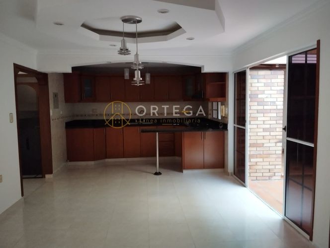 Casa de 3 alcobas en venta en Cañaveral, Floridablanca, 247 m² · foto 7 de 24