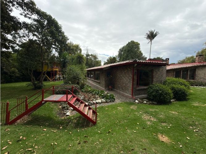 Casa de 4 alcobas en venta en Guaymaral, Bogotá, 550 m² · foto 11 de 22