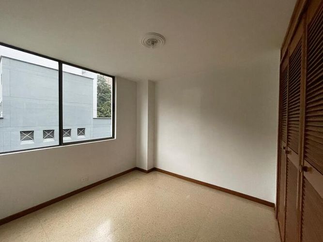 Apartamento de 4 alcobas en venta en Los Naranjos, Medellín, 115 m² · foto 6 de 13