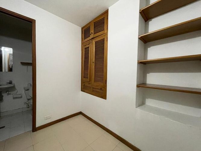 Apartamento de 4 alcobas en venta en Los Naranjos, Medellín, 115 m² · foto 8 de 13