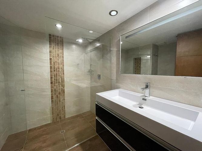 Apartamento de 4 alcobas en venta en Los Naranjos, Medellín, 115 m² · foto 11 de 13
