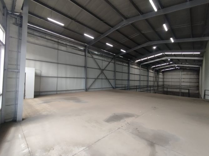 Bodega en arriendo en Campestre A, Dosquebradas, 802 m² · foto 2 de 9