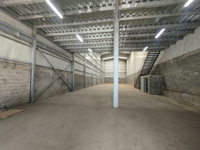 Bodega en arriendo en Campestre A, Dosquebradas, 802 m² · foto 9 de 9