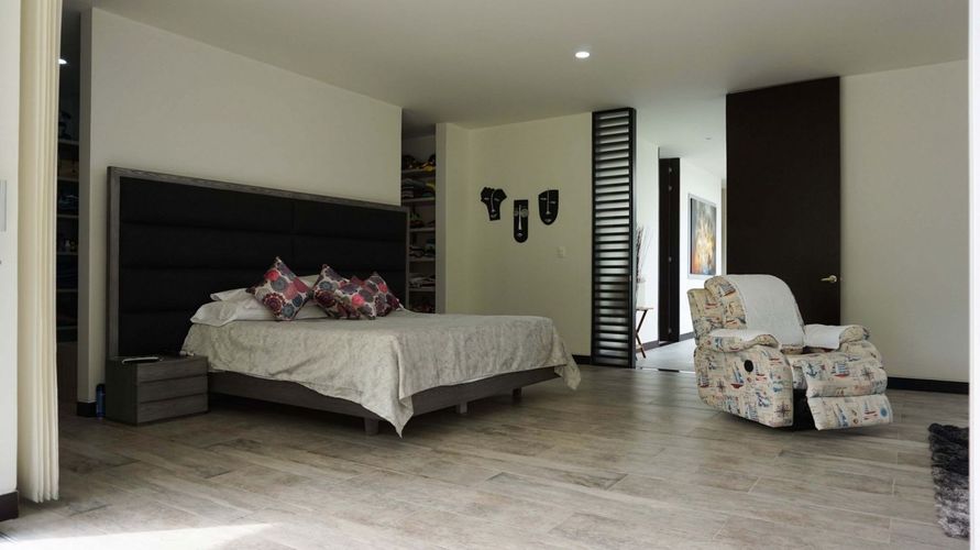 Casa de 5 alcobas en venta en Cerritos, Pereira, 1650 m² · foto 19 de 24